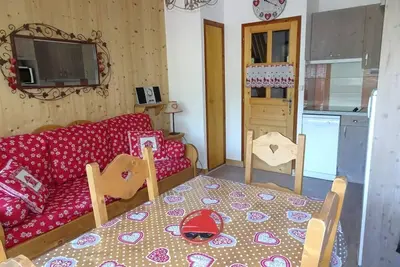 Image de 1er étage, terrasse, balcon, parking, télévision, casier à ski, 42m², Champagny-en-Vanoise