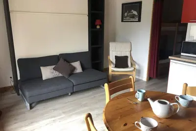 Image de 50m du centre station, 6ème étage, vue station, balcon, télévision, 27m², Brides Les Bains