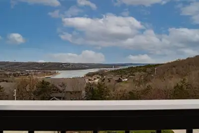 Image de Lake View Retreat with Boat Slip Included & Free Silver Dollar City Tickets