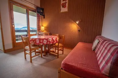 Image de Pied des pistes de ski, 3ème étage, vue pistes de ski, balcon, télévision, casier à ski, 31m²