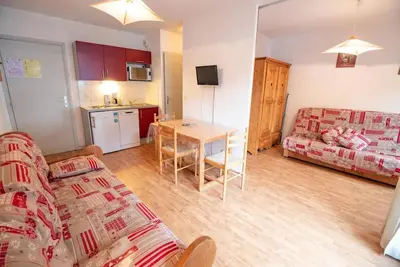 Image de À 130m des pistes de ski, 1er étage, balcon, parking, télévision, casier à ski, 27m², La Norma
