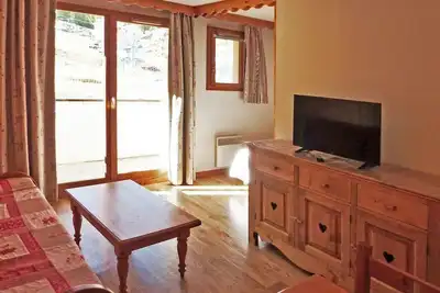 Image de 100m du centre station, 1er étage, piscine, sauna, balcon, télévision, casier à ski, 35m², Les Orres