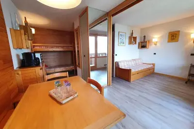 Image de Pied des pistes de ski, 2ème étage, vue montagne, balcon, télévision, casier à ski, 27m²