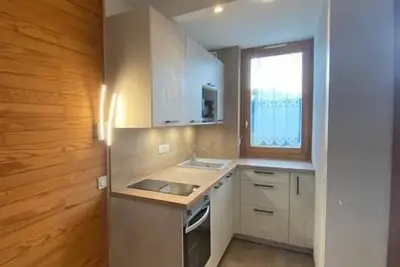 Image de À 100m des pistes de ski, 1er étage, vue vallée, balcon, télévision, casier à ski, 27m²