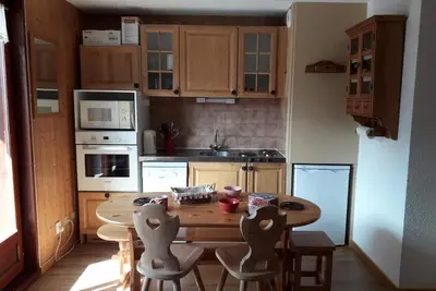 Image de À 150m des pistes de ski, Rez-de-chaussée, balcon, télévision, casier à ski, 24m², Aussois