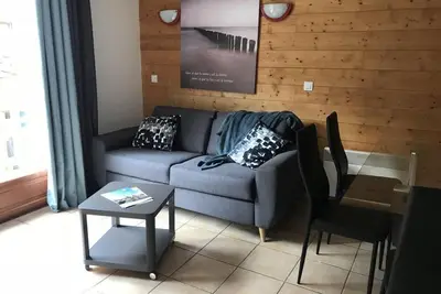 Image de À 10m des pistes de ski, 1er étage, balcon, télévision, casier à ski, 40m², Aussois