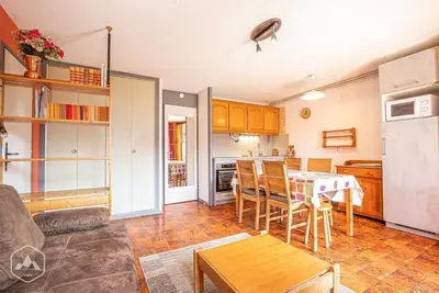 Image de À 10m des pistes de ski, étage -1, balcon, casier à ski, 32m², Aussois