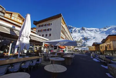 Image de 100m des commerces, 3ème étage, balcon, télévision, casier à ski, 71m², Tignes