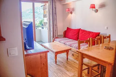 Image de Pied des pistes de ski, 1er étage, piscine, sauna, balcon, télévision, casier à ski, 35m², Les Orres