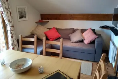 Image de 2ème étage, vue montagne, balcon, parking, télévision, 32m², La Joue du Loup