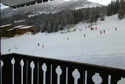Image de À 26m des pistes de ski, 2ème étage, balcon, télévision, casier à ski, 35m², Valmorel
