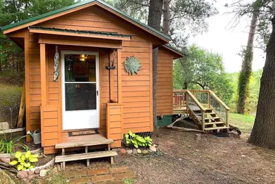 Image de Cozy Cabin right on the Water! !