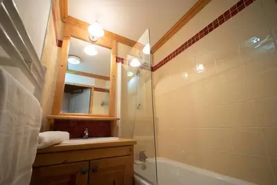 Image de À 240m des pistes de ski, 3ème étage, vue montagne, balcon, télévision, casier à ski, 62m², Valmorel