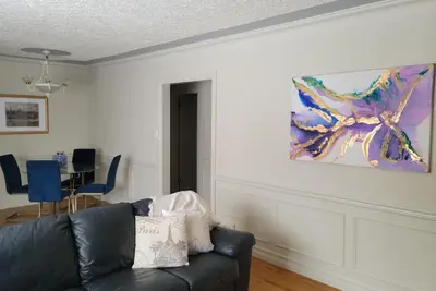 Image de French Country Style Main Floor in the heart of Lethbridge