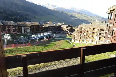 Image de À 5m des pistes de ski, 5ème étage, vue montagne, balcon, télévision, casier à ski, 27m², Valmorel