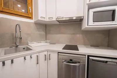 Image de 345m des commerces, 1er étage, vue montagne, balcon, télévision, casier à ski, 30m², Valmorel