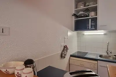 Image de À 10m des pistes de ski, vue pistes de ski, balcon, télévision, casier à ski, 26m², La Plagne