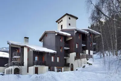 Image de À 150m des pistes de ski, Rez-de-chaussée, vue forêt/vallée, télévision, casier à ski, 47m²