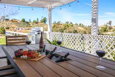 Image de 2 Patios, Bbq, Center Wine Country