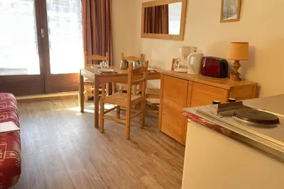 Image de À 50m des pistes de ski, 2ème étage, balcon, télévision, casier à ski, 25m², Risoul