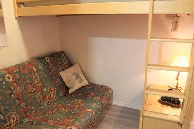 Image de 150m du centre station, 2ème étage, balcon, télévision, casier à ski, 30m², Vars