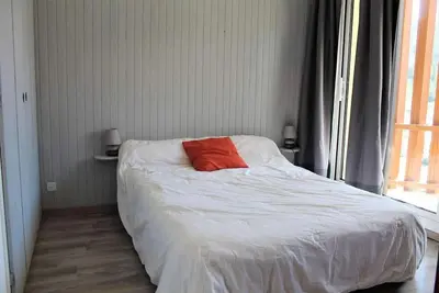 Image de 10m des commerces, 6ème étage, vue montagne, balcon, parking, télévision, casier à ski, 43m², Vars