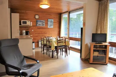 Image de Pied des pistes de ski, 4ème étage, balcon, télévision, casier à ski, 42m², Vars