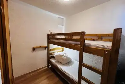 Image de 2ème étage, vue montagne, balcon, télévision, casier à ski, 29m², Les Saisies