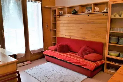 Image de Centre station, Rez-de-chaussée, terrasse, télévision, casier à ski, 24m², La Joue du Loup