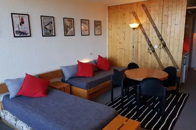 Image de À 100m des remontées, Rez-de-chaussée, terrasse, balcon, parking, télévision, casier à ski, 28m²