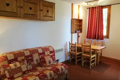 Image de À 100m des pistes de ski, 3ème étage, balcon, télévision, casier à ski, 27m², Valmorel