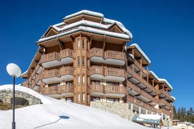 Image de 100m du centre station, balcon, parking, télévision, casier à ski, 27m², Valmorel