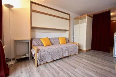 Image de 12ème étage, balcon, parking, télévision, casier à ski, 21m², Chamrousse