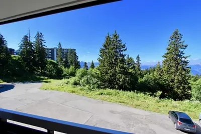 Image de À 100m des pistes de ski, 2ème étage, balcon, télévision, casier à ski, 21m², Chamrousse