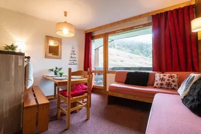 Image de À 5m des pistes de ski, 4ème étage, vue montagne/pistes de ski, balcon, télévision, casier à ski