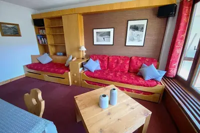 Image de 100m du centre station, 4ème étage, balcon, télévision, casier à ski, 52m², Tignes