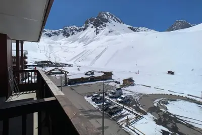 Image de À 10m des pistes de ski, 4ème étage, balcon, télévision, casier à ski, 30m², Tignes