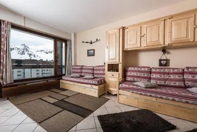 Image de À 10m des pistes de ski, 1er étage, balcon, télévision, casier à ski, 28m², Tignes