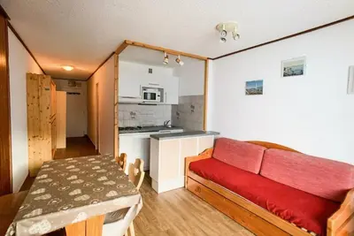 Image de À 300m des pistes de ski, 3ème étage, balcon, télévision, casier à ski, 23m², Tignes