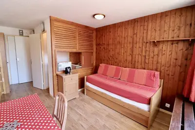 Image de À 300m des pistes de ski, 5ème étage, balcon, télévision, casier à ski, 18m², Tignes
