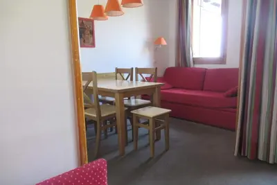 Image de 100m du centre station, 4ème étage, balcon, télévision, 22m², La Plagne