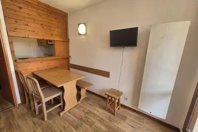 Image de À 10m des pistes de ski, 3ème étage, balcon, télévision, casier à ski, 18m², Tignes