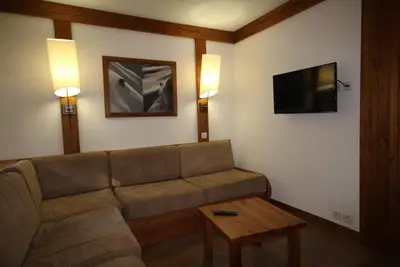 Image de À 150m des pistes de ski, 2ème étage, vue forêt/vallée, balcon, télévision, casier à ski, 47m²