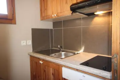 Image de À 150m des pistes de ski, 5ème étage, vue montagne, télévision, casier à ski, 47m²