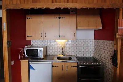 Image de À 50m des pistes de ski, 4ème étage, télévision, casier à ski, 30m², Alpe d'Huez