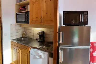 Image de 200m du centre station, 1er étage, balcon, télévision, casier à ski, 27m², Les Saisies