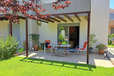 Image de Holiday home with 100sqm shared pool, 80 to the sea | Mpouka, Peloponnese