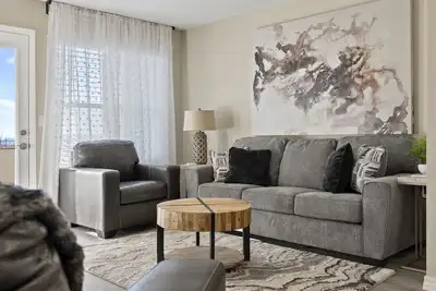 All New City Chic Condo