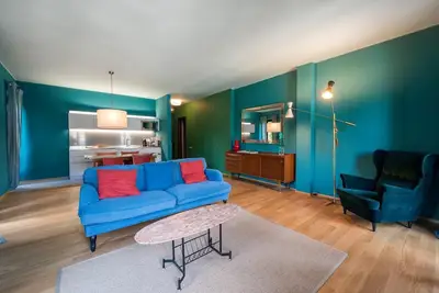 Image de Suite \"Carpa\" a few steps from the lake with panoramic view. Lounge bar and swimming pool