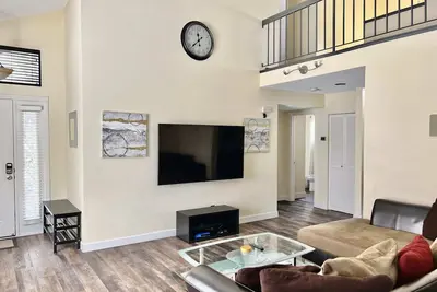 Image de 4br Home w/ Bbq, Trampoline, Game Room